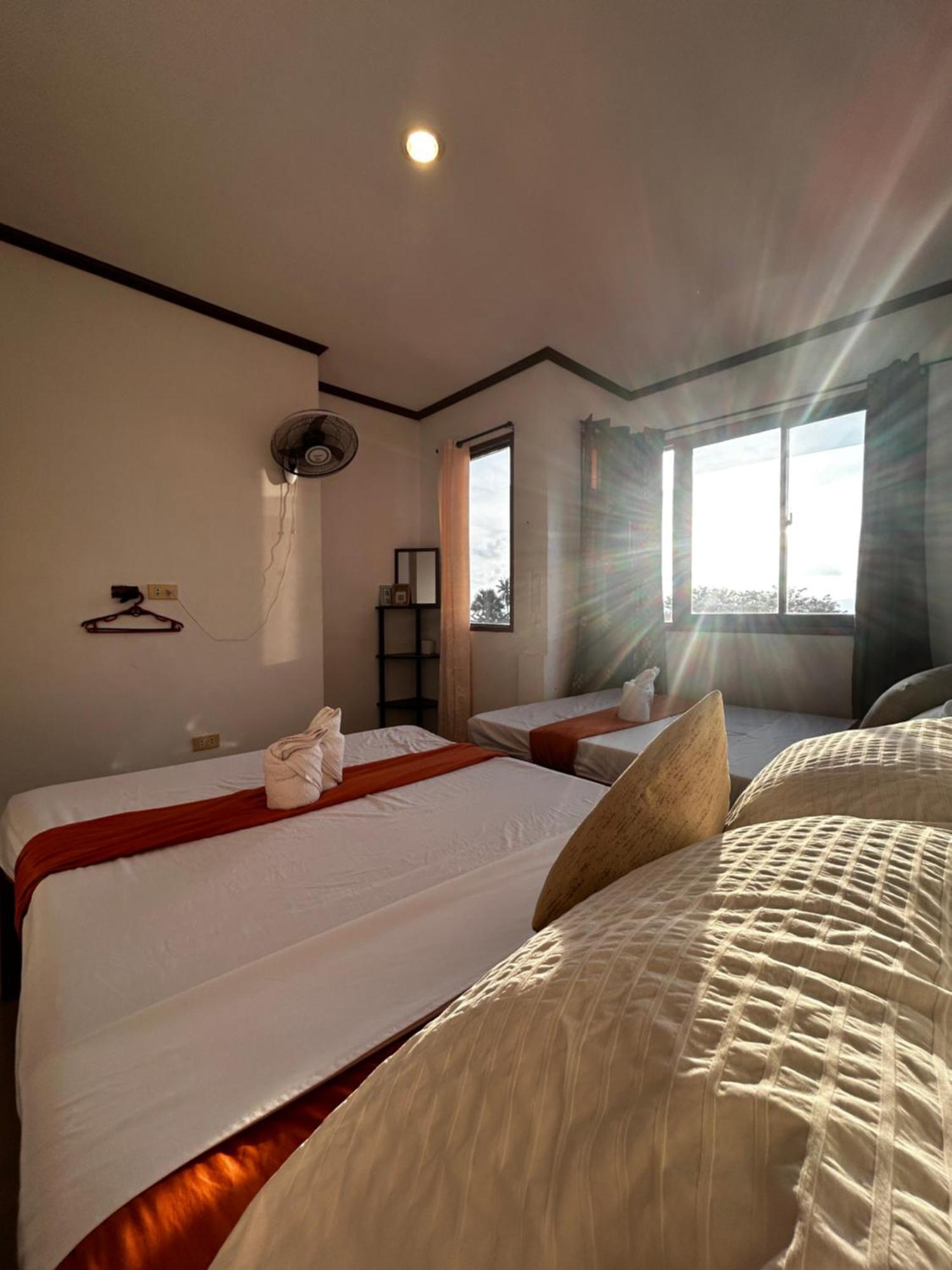 Brenmariel Tourist Inn Ель-Нідо Екстер'єр фото