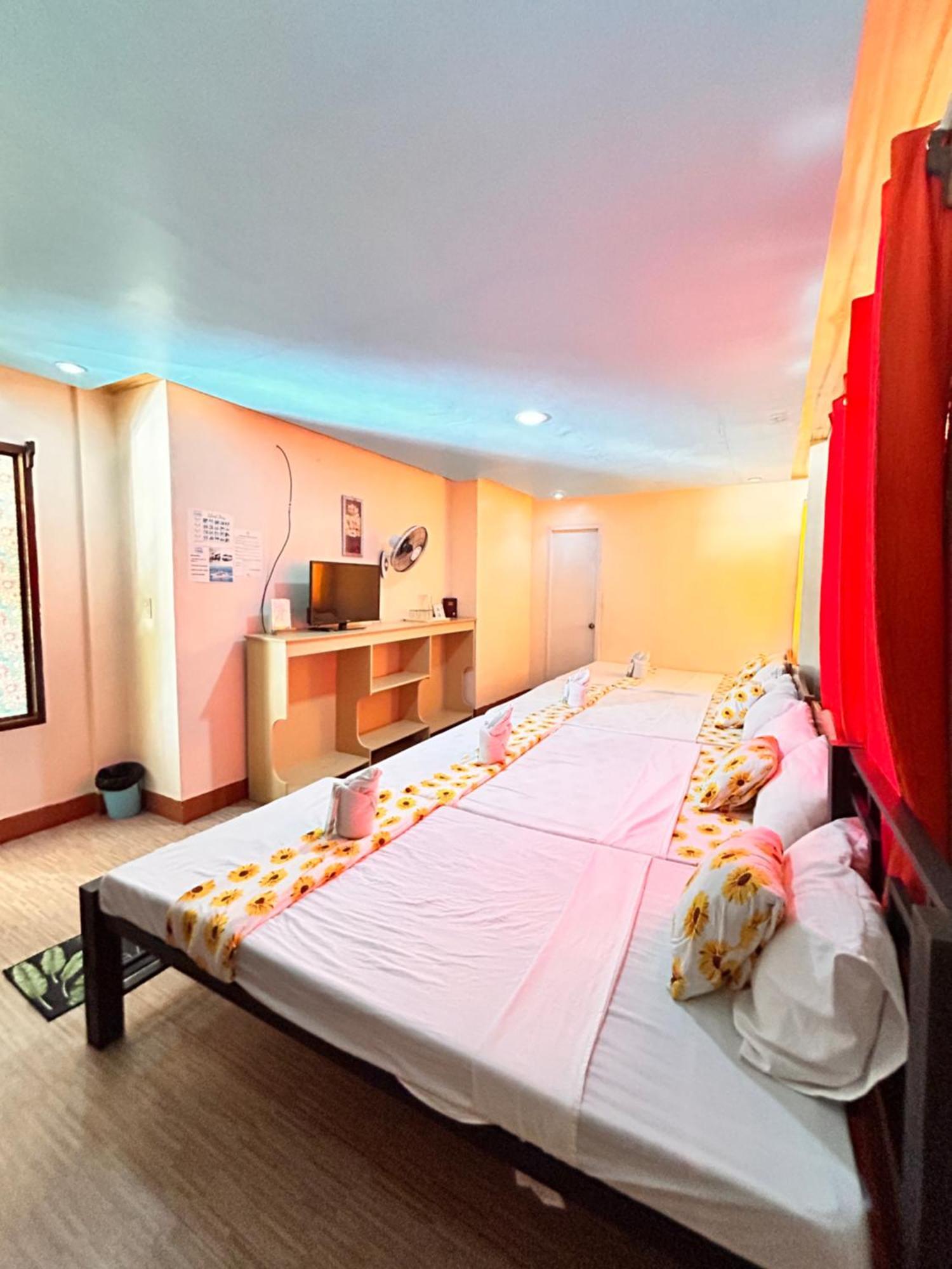 Brenmariel Tourist Inn Ель-Нідо Екстер'єр фото